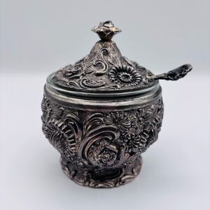 Harrison Fisher HF-0918 silver-plated floral 4oz sugar condiment jelly jar.